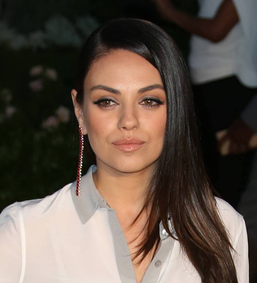Mila Kunis puffed on cigarettes for Black Swan slim down