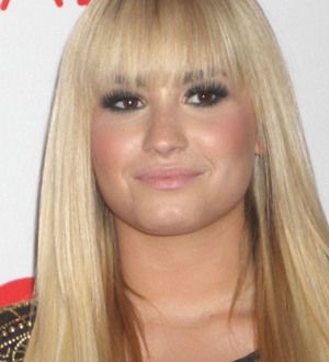 Demi Lovato refuses to accept Barbie doll gift from fan