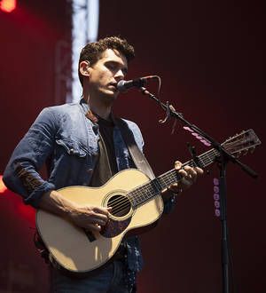John Mayer dedicates Seoul gig to ferry disaster victims