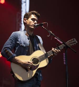 John Mayer dedicates Seoul gig to ferry disaster victims