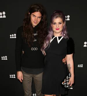 Kelly Osbourne planning 2014 summer wedding in U.K.