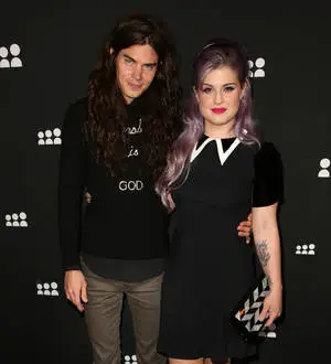 Kelly Osbourne planning 2014 summer wedding in U.K.