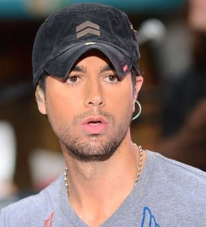 Enrique Iglesias finds female intruder at beach house