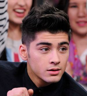 One Direction star rejoins tour