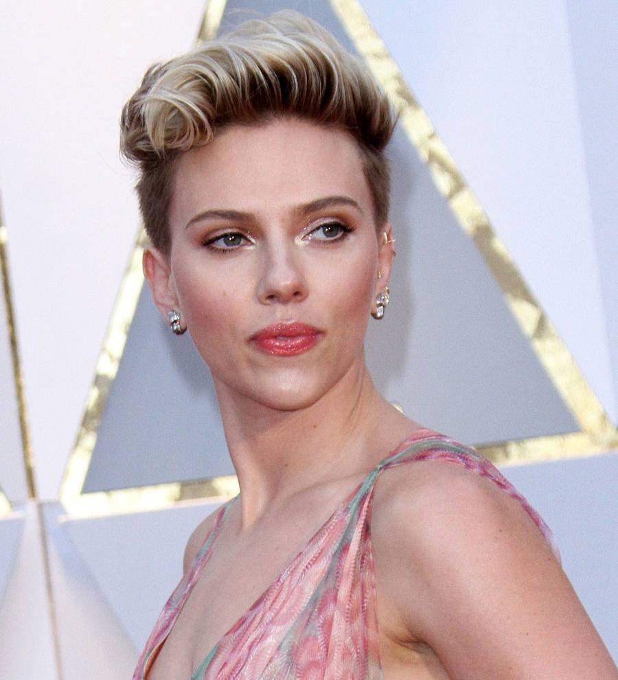 Scarlett Johansson is crushing on two top chefs