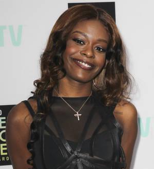 Azealia Banks storms offstage over crowd missile