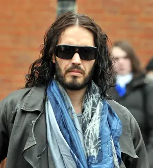 Russell Brand suffers migraine attack onstage