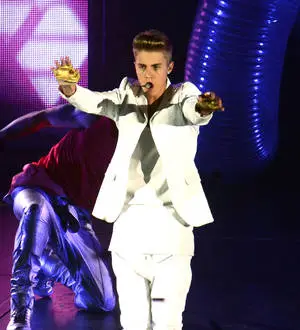 Justin Bieber and Carly Rae Jepsen to fight it out at 2013 JUNO Awards
