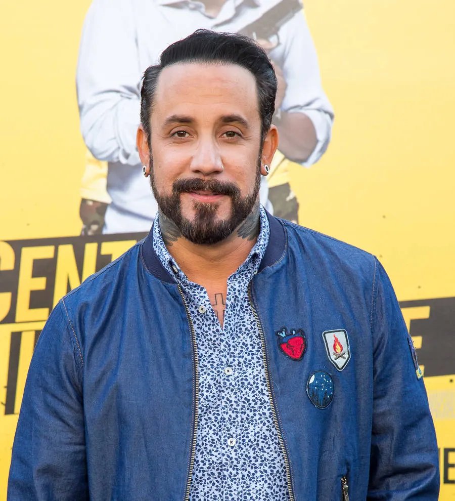 A.J. McLean to be a dad again