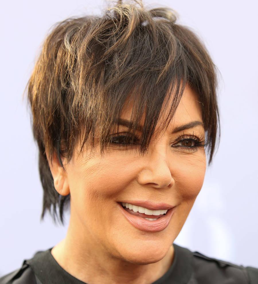 Kim Kardashian's mom undergoes minor hand surgery