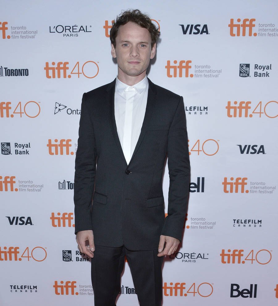 Star pals turn out for Anton Yelchin statue unveiling