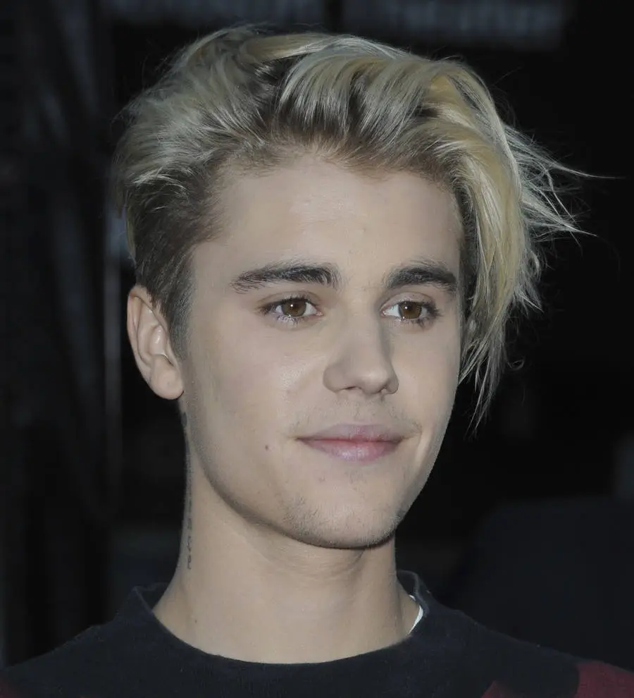 Justin Bieber spotted onstage days after canceling shows