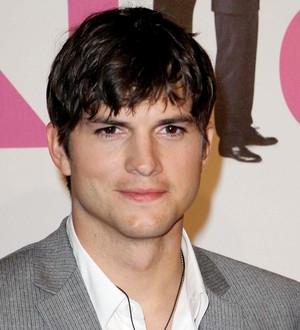Ashton Kutcher wants donations in Steve Jobs' memory