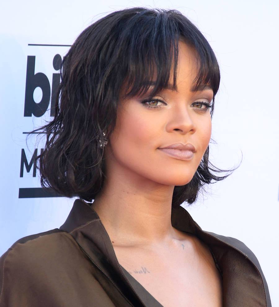Rihanna in tears during Irish gig