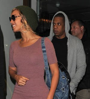 Jay Z puts a ring on Beyonce at Met Gala