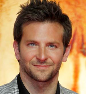 Bradley Cooper and Scarlett Johansson's class photos published