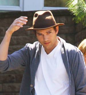 Ashton Kutcher and Mila Kunis enjoy vacation with Princess Beatrice