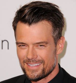 Josh Duhamel makes sandwiches for charity