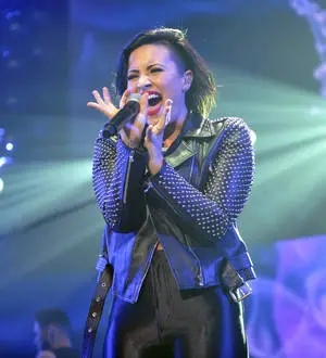 Demi Lovato dedicates Warrior performance to Bruce Jenner