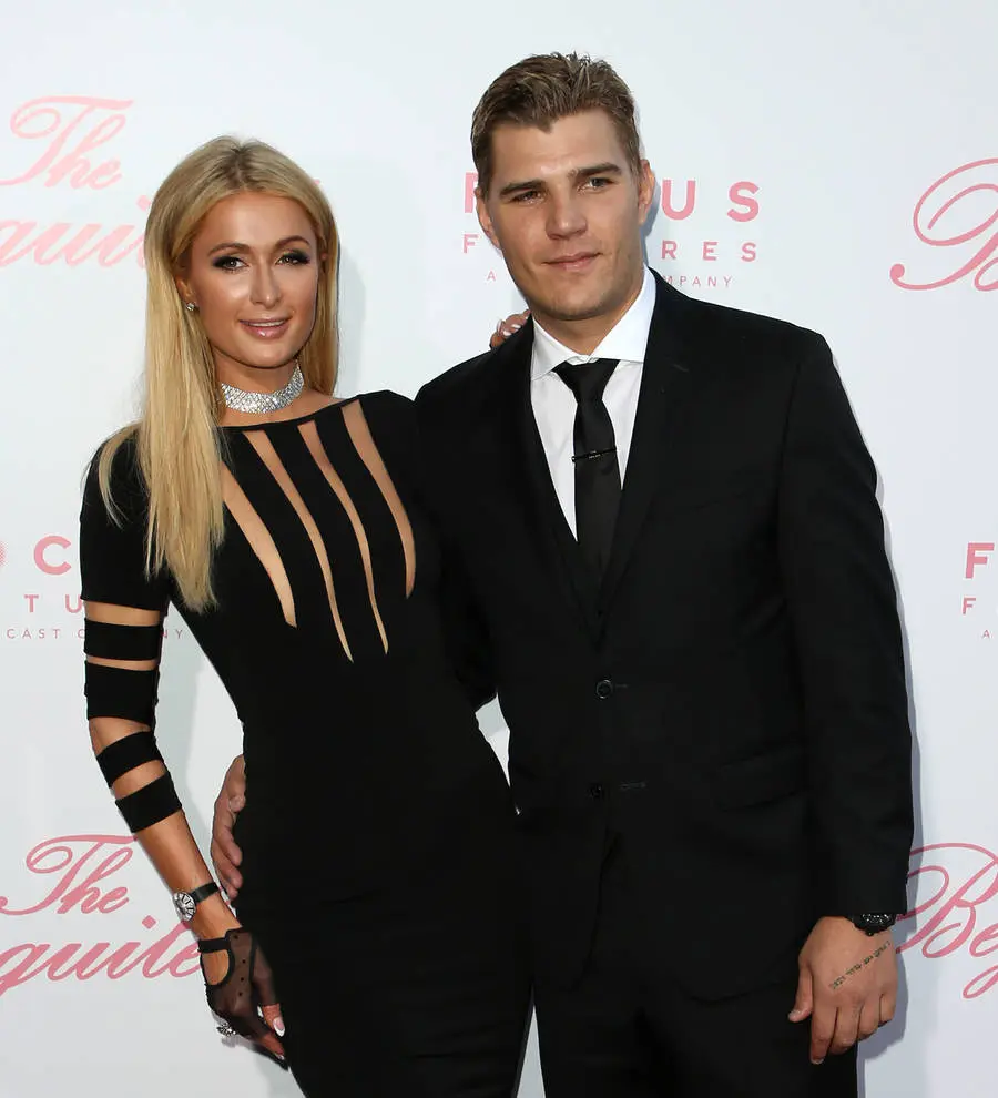 Paris Hilton's boyfriend gets tattoo of her name