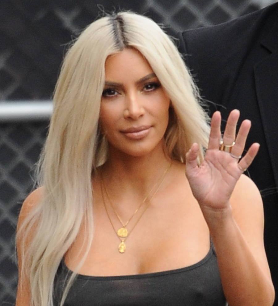 Kim Kardashian apologizes for Aaliyah Halloween costume