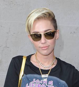 Miley Cyrus' mum and dad back together