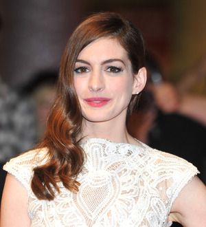 Anne Hathaway turns movie producer