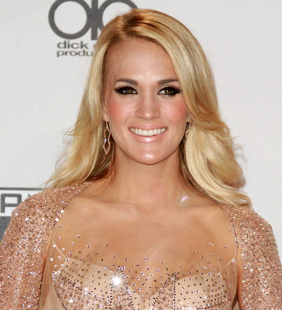 Carrie Underwood went undercover as sporting goods store employee