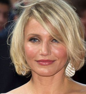 Cameron Diaz writing fitness book to empower female fans