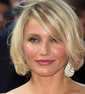 Cameron Diaz writing fitness book to empower female fans