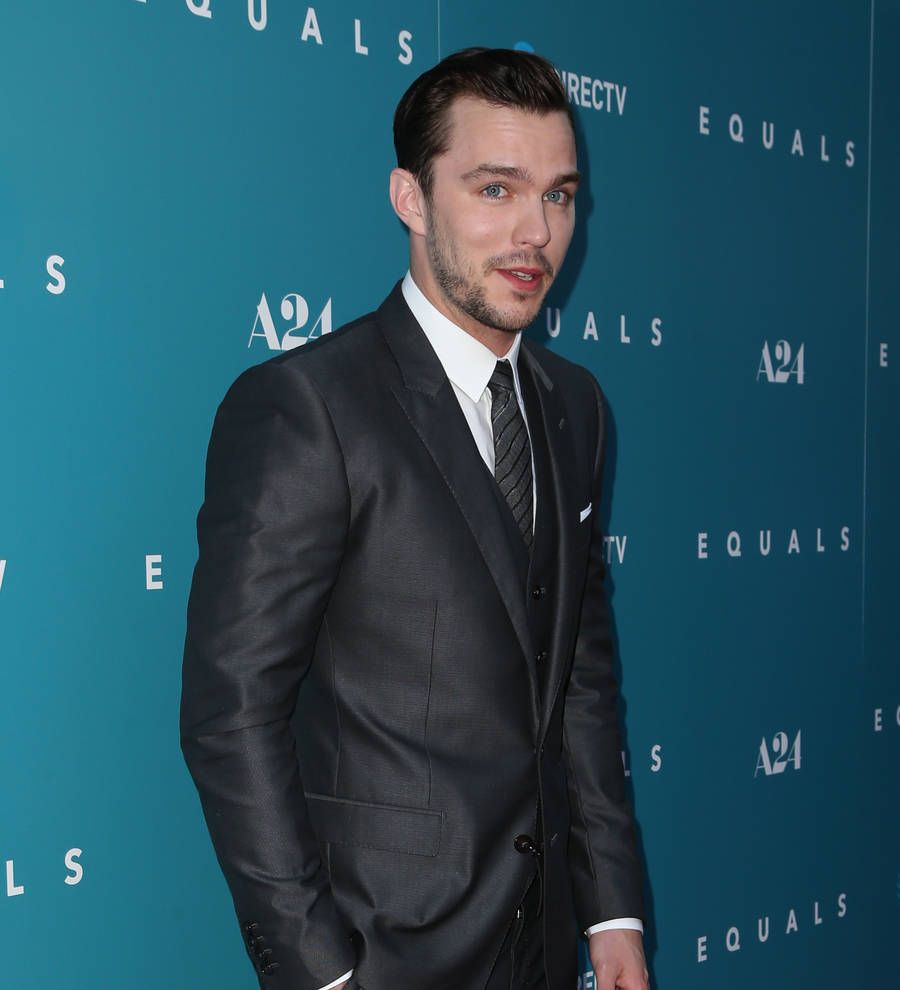 Nicholas Hoult hopes Good Samaritans will help during rickshaw race across India