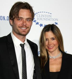 Mira Sorvino gives birth to fourth child