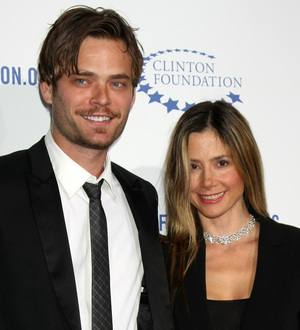 Mira Sorvino gives birth to fourth child