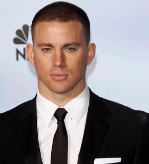 Channing Tatum rescues female driver