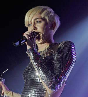 Miley Cyrus insists club rant was not aimed at ex-fiance