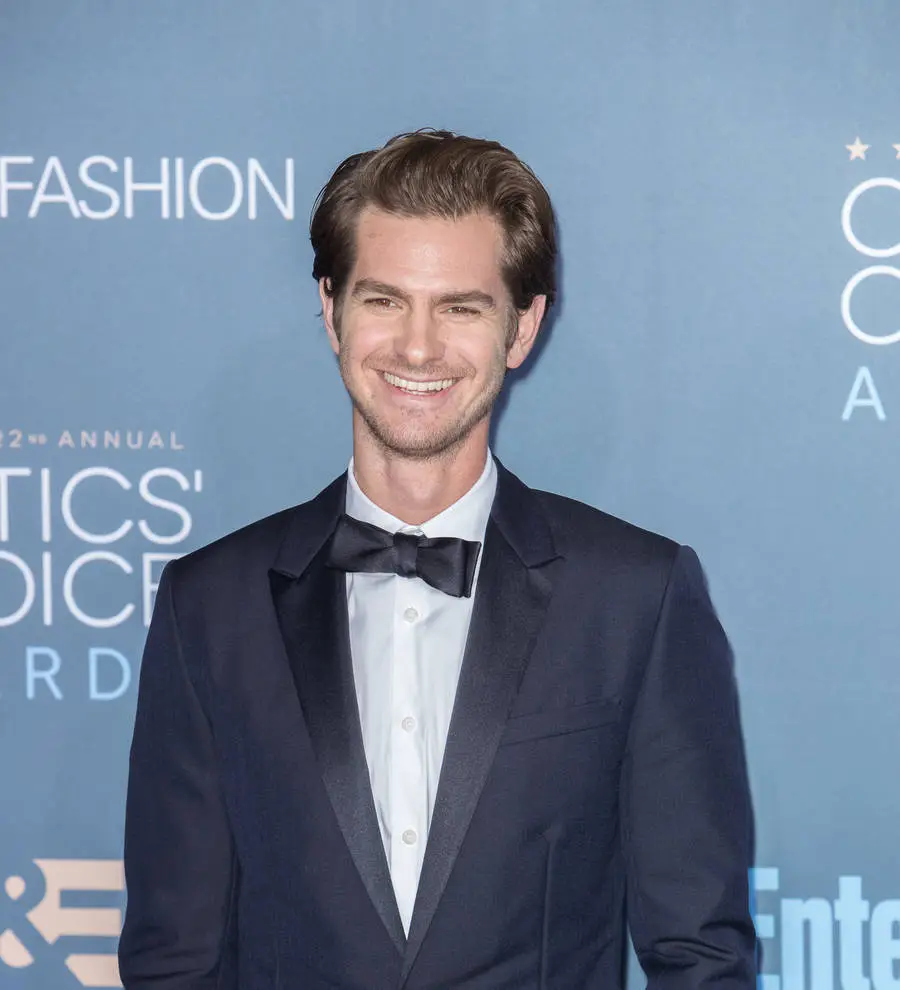 Andrew Garfield rushed to Mel Gibson's aid after on-set fall