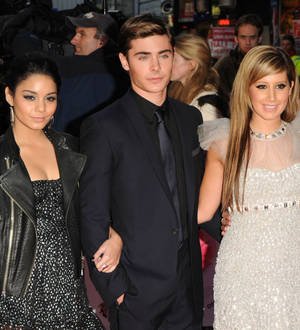 High School Musical cast reuniting for charity