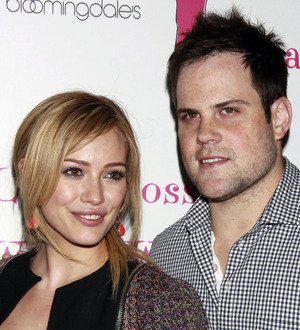 Pregnant Hilary Duff's husband Mike Comrie retires from ice hockey