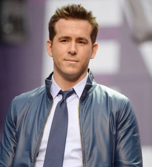 Ryan Reynolds' Deadpool scores 2016 release