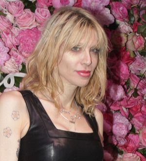 Love apologizes to daughter for Grohl rumor