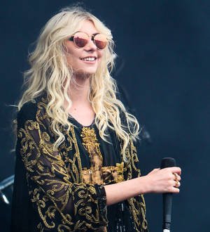 Taylor Momsen's band makes history with second hit
