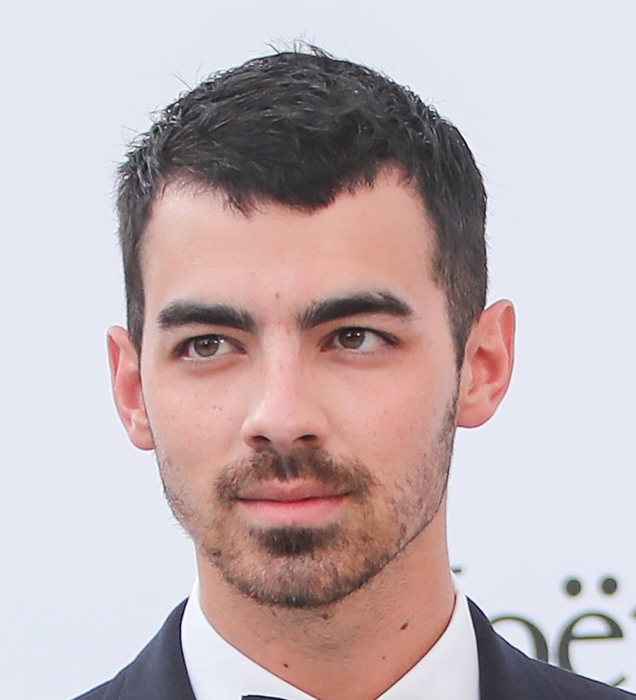 DNCE to perform solar eclipse concert at sea