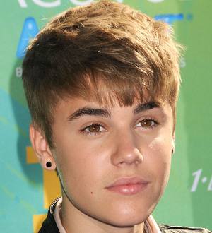 Justin Bieber ends Selena Gomez split speculation
