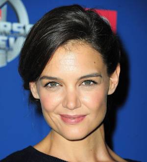 Katie Holmes moves back to California