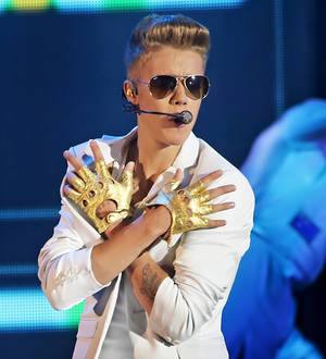 Justin Bieber escapes fine over concert delay