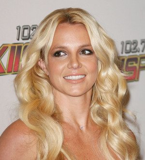 Spears 'secretly engaged'