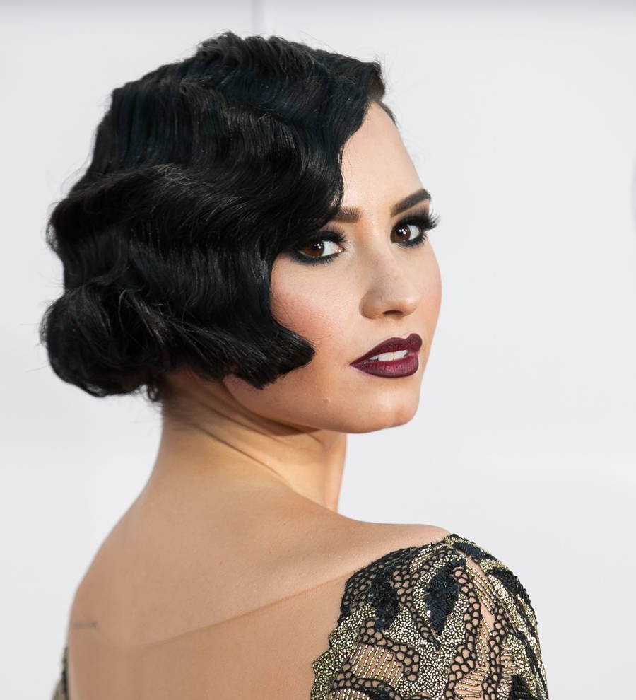 Demi Lovato shows support to fans recovering from eating disorders on Thanksgiving