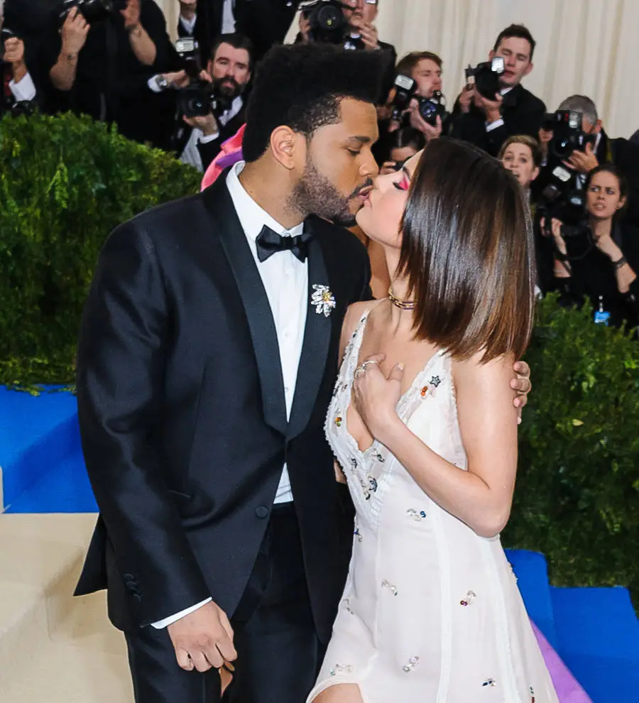 The Weeknd showers girlfriend Selena Gomez with diamonds on social media