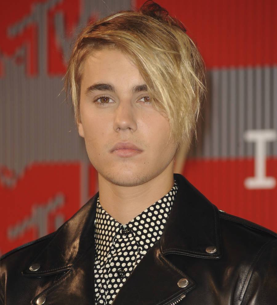 Justin Bieber felt 'violated' over naked photos