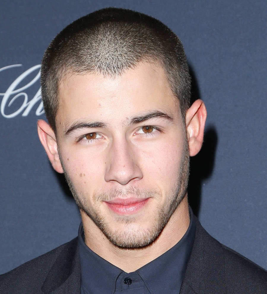 Nick Jonas locks lips with Tove Lo in new video